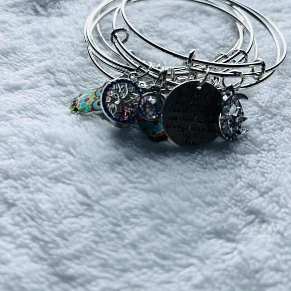 Handcrafted owl bangle bracelet - Picture 2 of 5